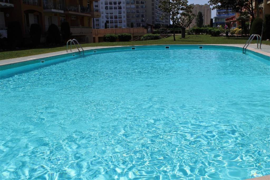 شقة إمبوريابرافا  في Vista Al Mar, Wifi, Centro المظهر الخارجي الصورة